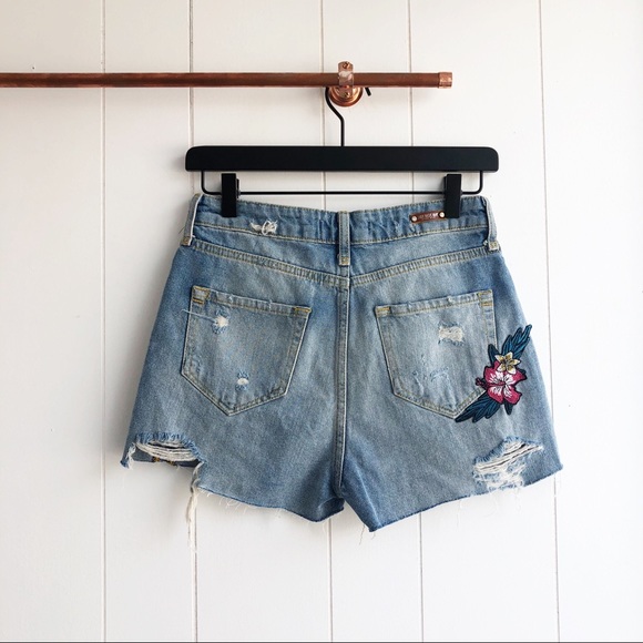 NWT Zara Floral Embroidered Denim Cutoff Shorts - Picture 5 of 5